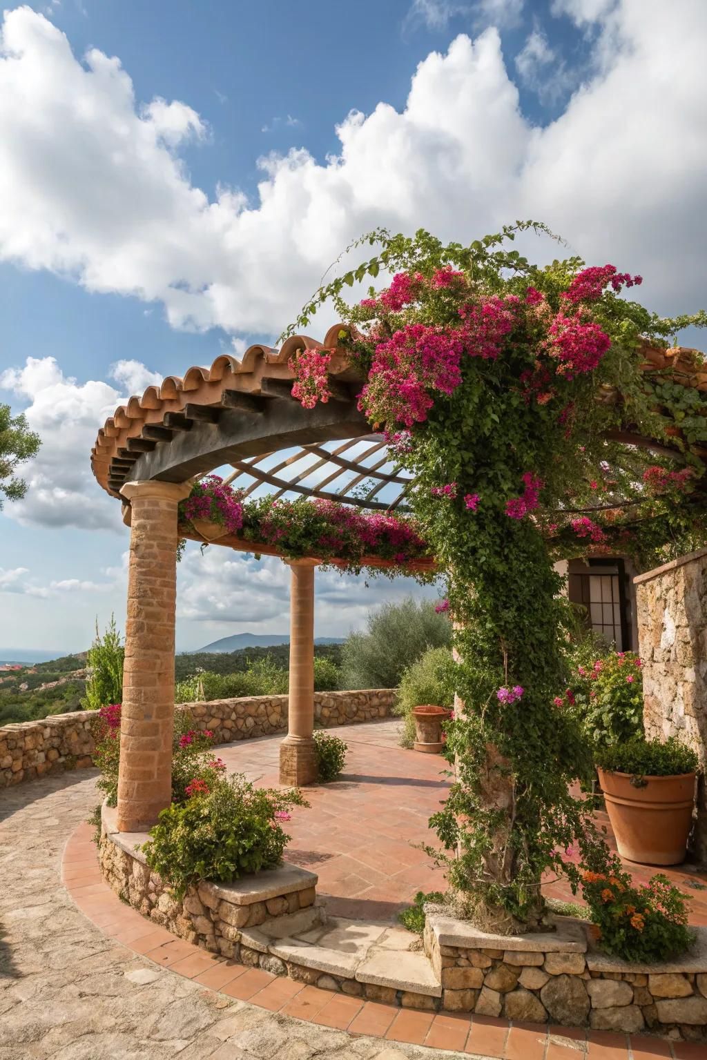 Mediterranean-Inspired Circle Pergola