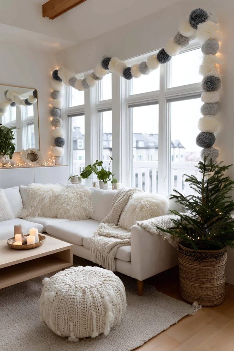 20. Wool Felt Ball Garland For Windows And Mirrors - photo 3