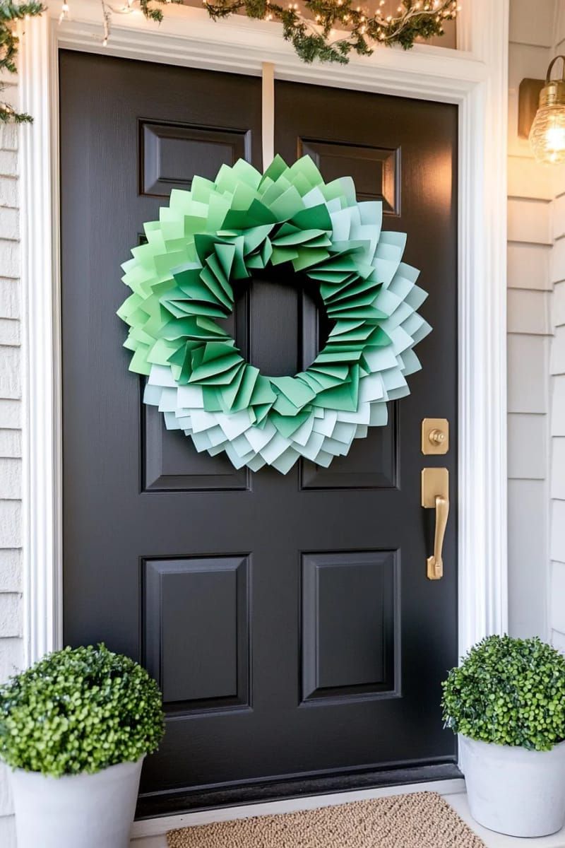 9. Modern Origami Tree Wreath in Ombre Tones - photo 3