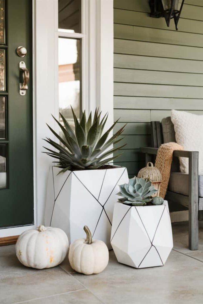 10. Modern Minimalist Fall Entryway