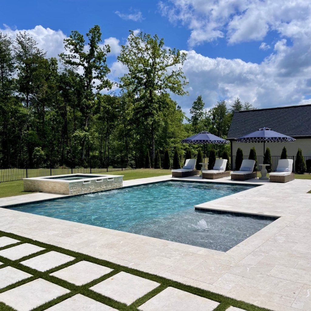 22. Luxury Loungers for Poolside Relaxing