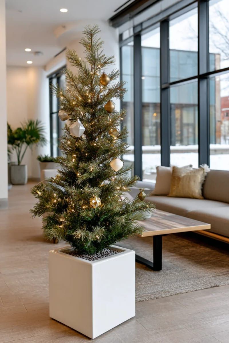 18. Minimalist tree with white lights and geometric shapes - photo 2