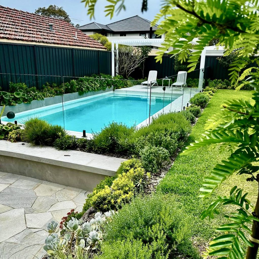 2. Garden-Style Pool Retreat