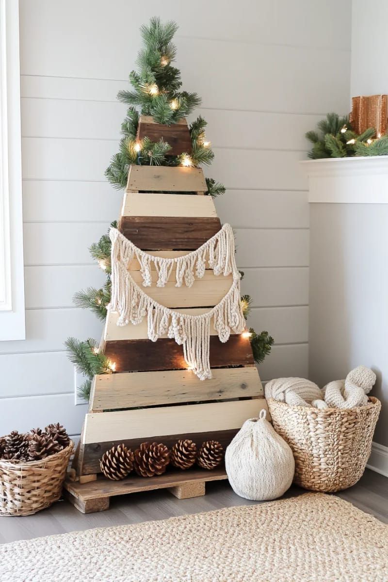11. Neutral pallet tree with macramé and beads
