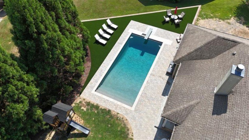 16. A Family Pool With a Diving Board