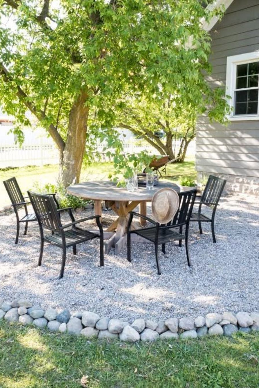 Build a Cozy Pergola Lounge with String Lights