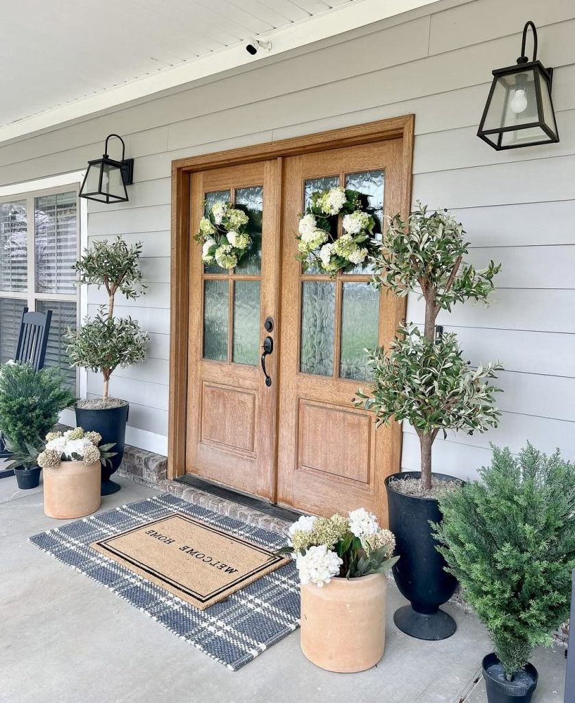 20. Layered Greenery Paired With Natural Wood