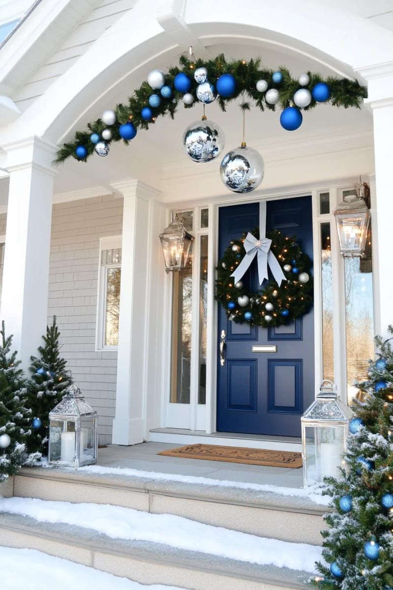 22. Blue and Silver Bauble Garland with Star Lights - photo 2