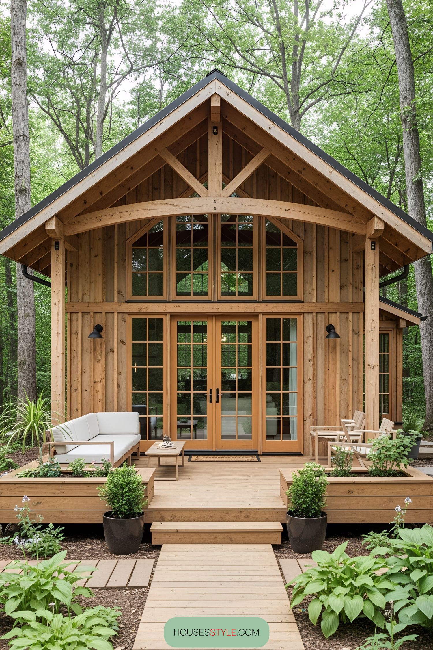 Woodland Cottage Retreat with Rustic Charm