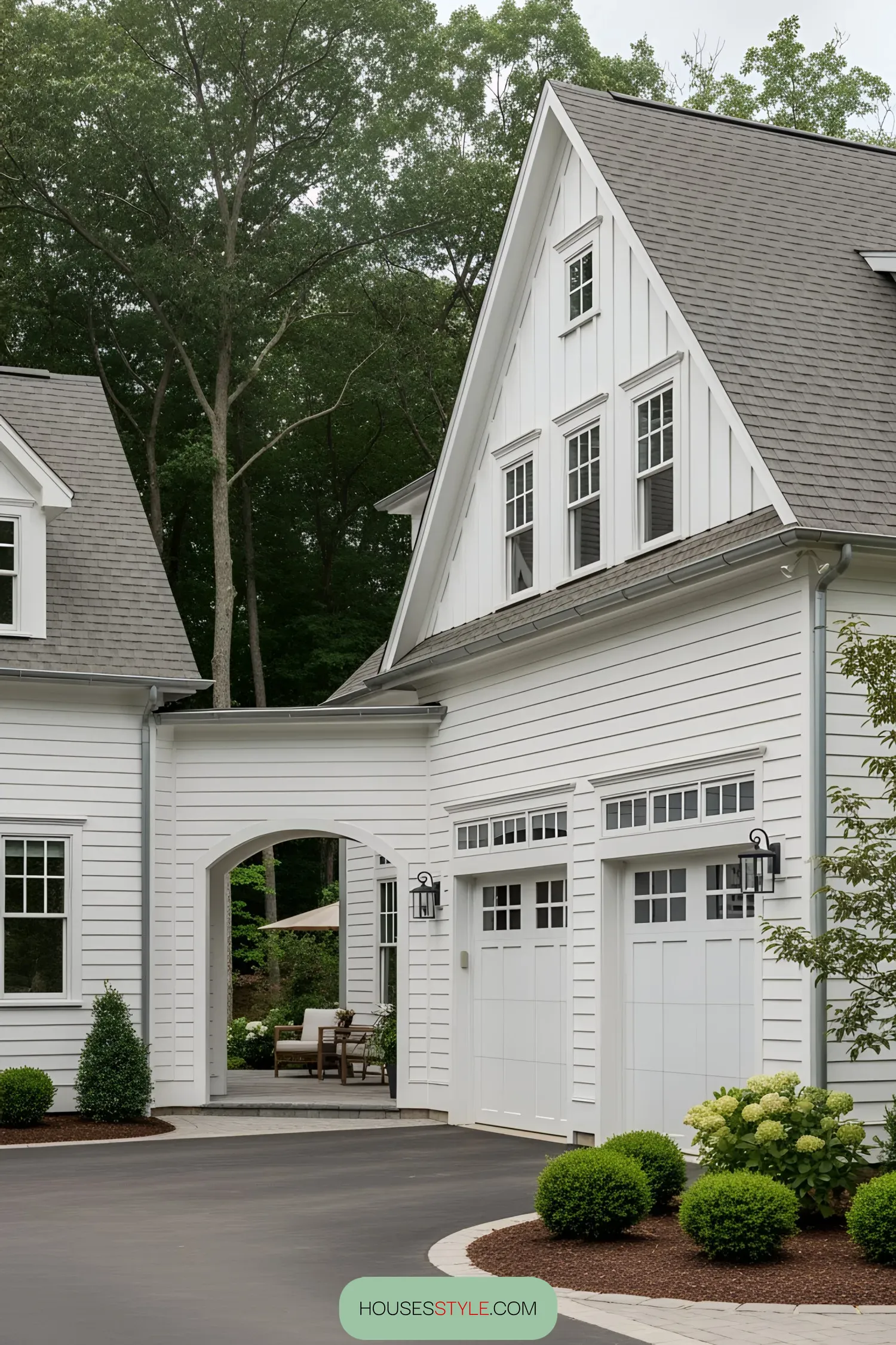 Delightful Homestead With a Chic Carriage Retreat
