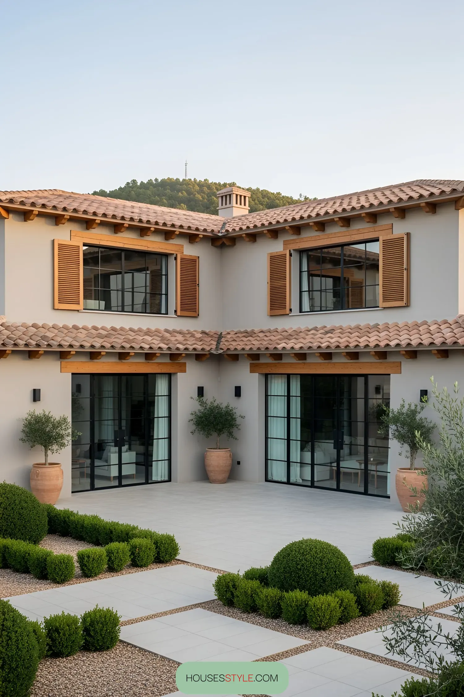 Countryside Charm in the Courtyard