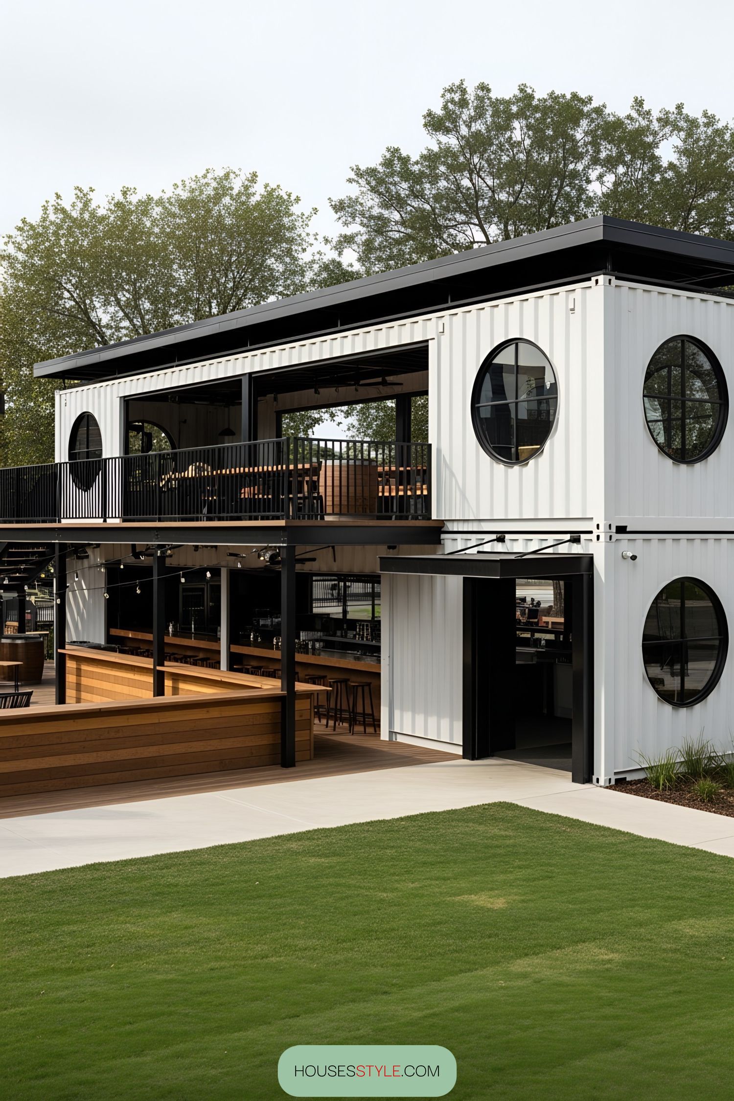 Boxy Beverages: Container Builds Made With Care