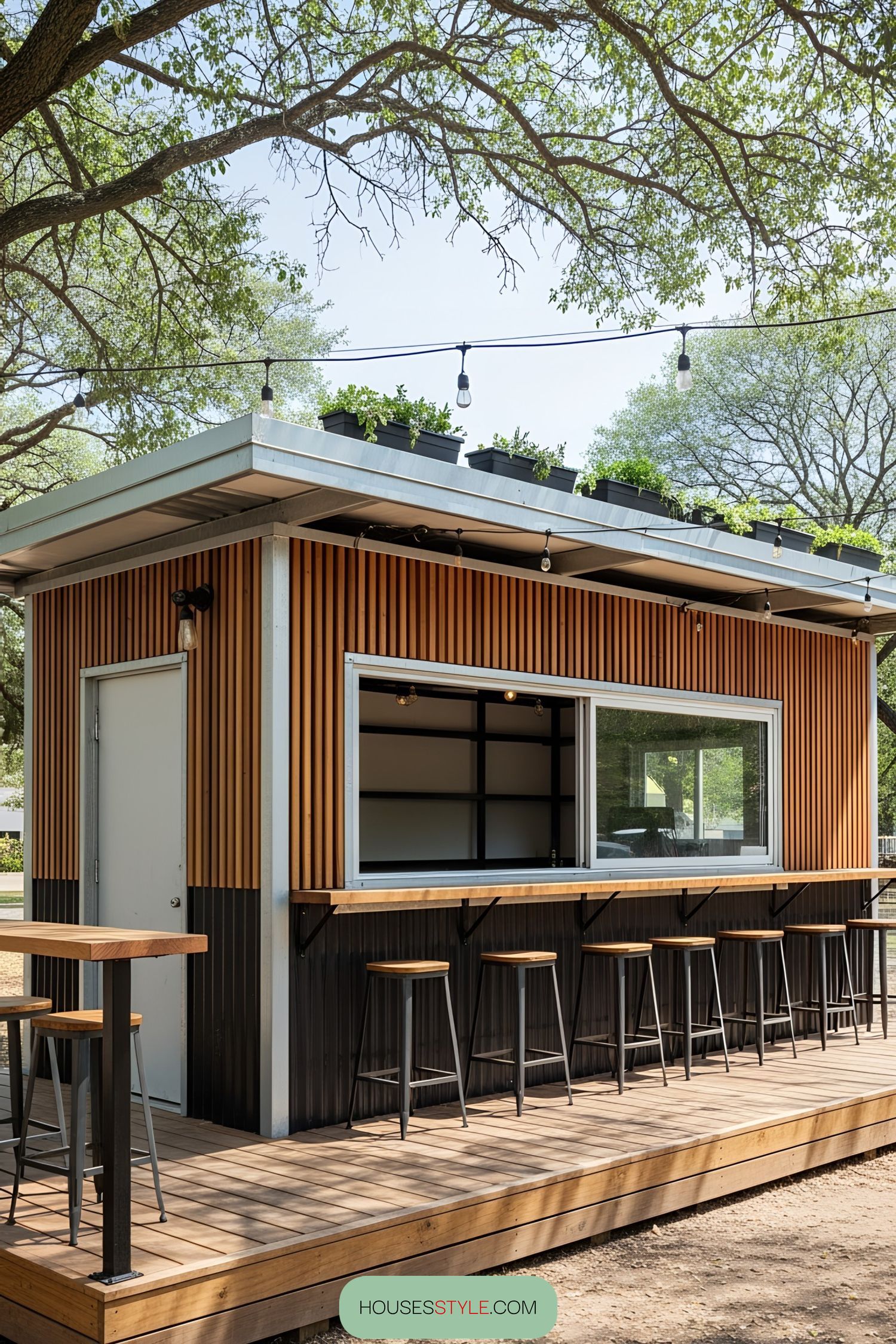Sipping In Style: The Trendy Container Pop-Up