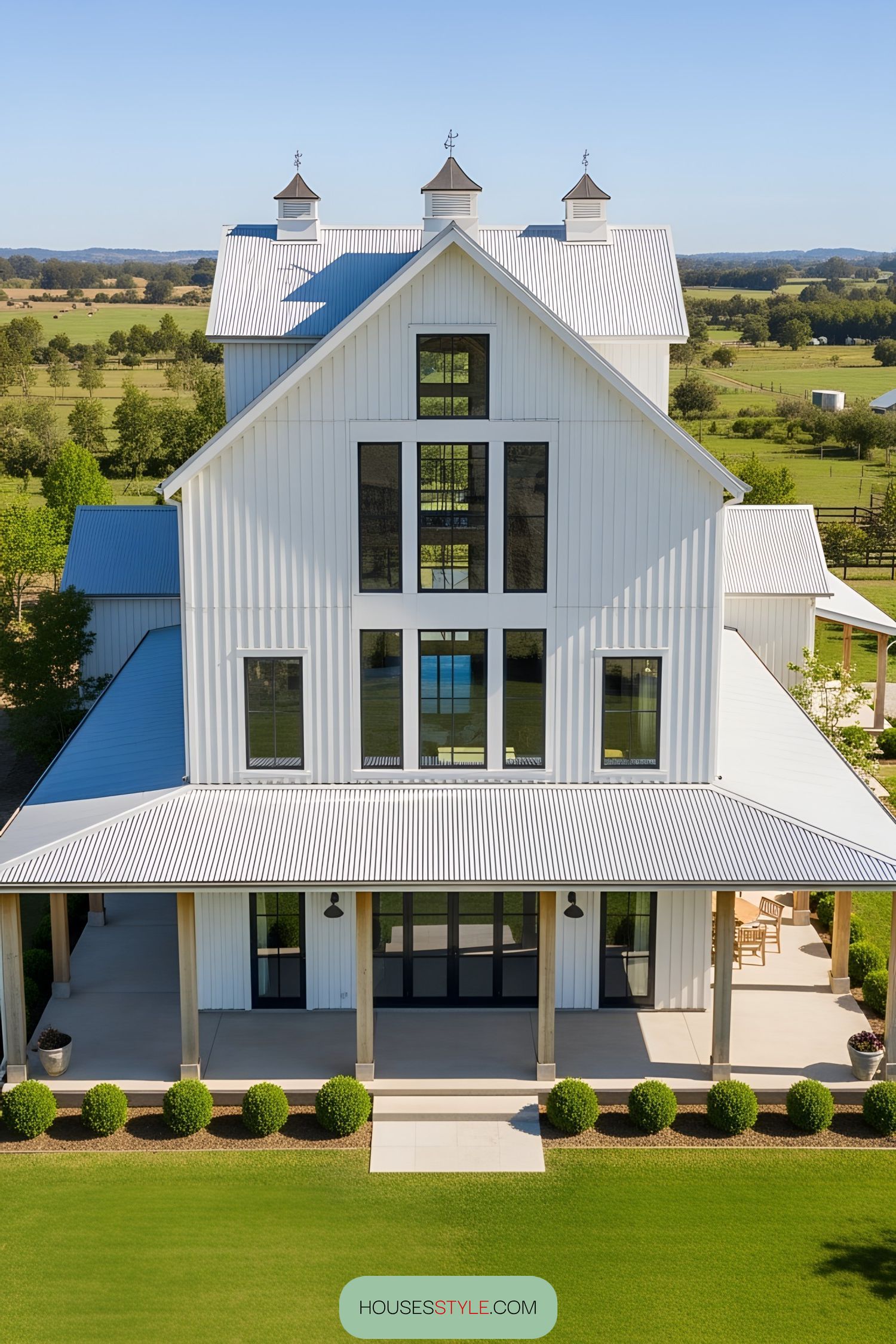 21. Grandeur of the Minimalist White Barn