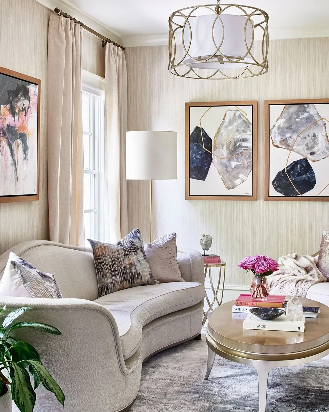 19. Mesa de centro con estilo glamoroso
