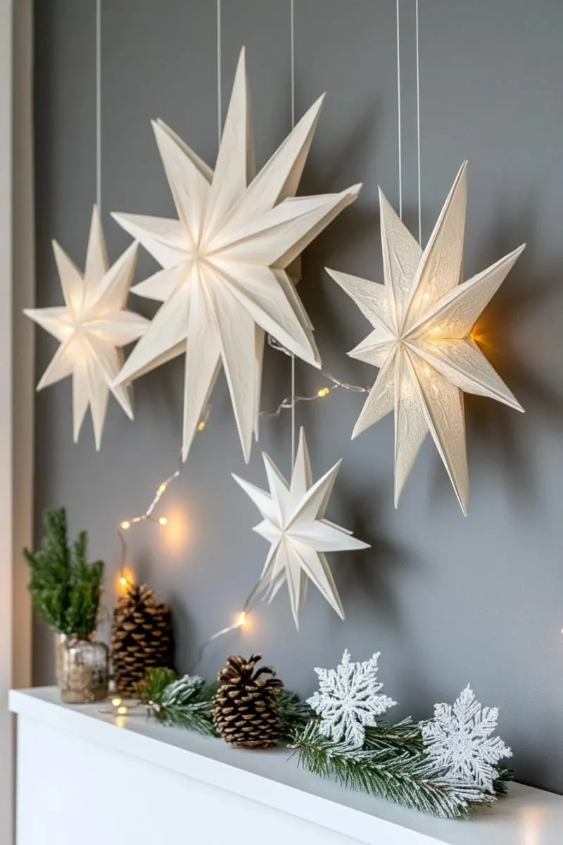 1. Estrellas 3D de papel en capas para paredes de invierno