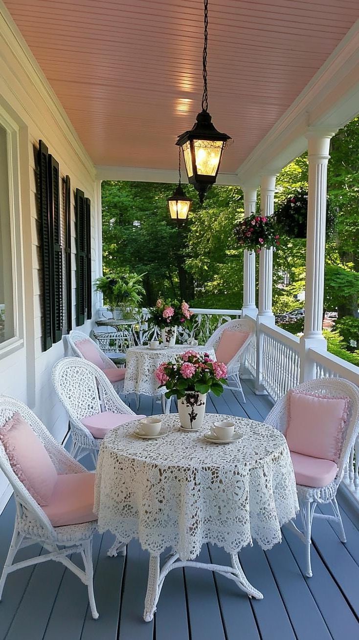 27. Parisian Cafe Inspired Style - photo 2