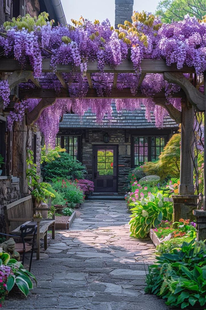 17. Charming English Cottage Garden Look