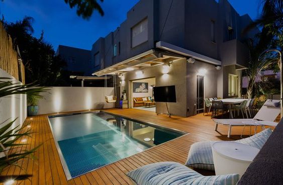 20 Stainless Steel Swimming Pool Designs to Adore - photo 7