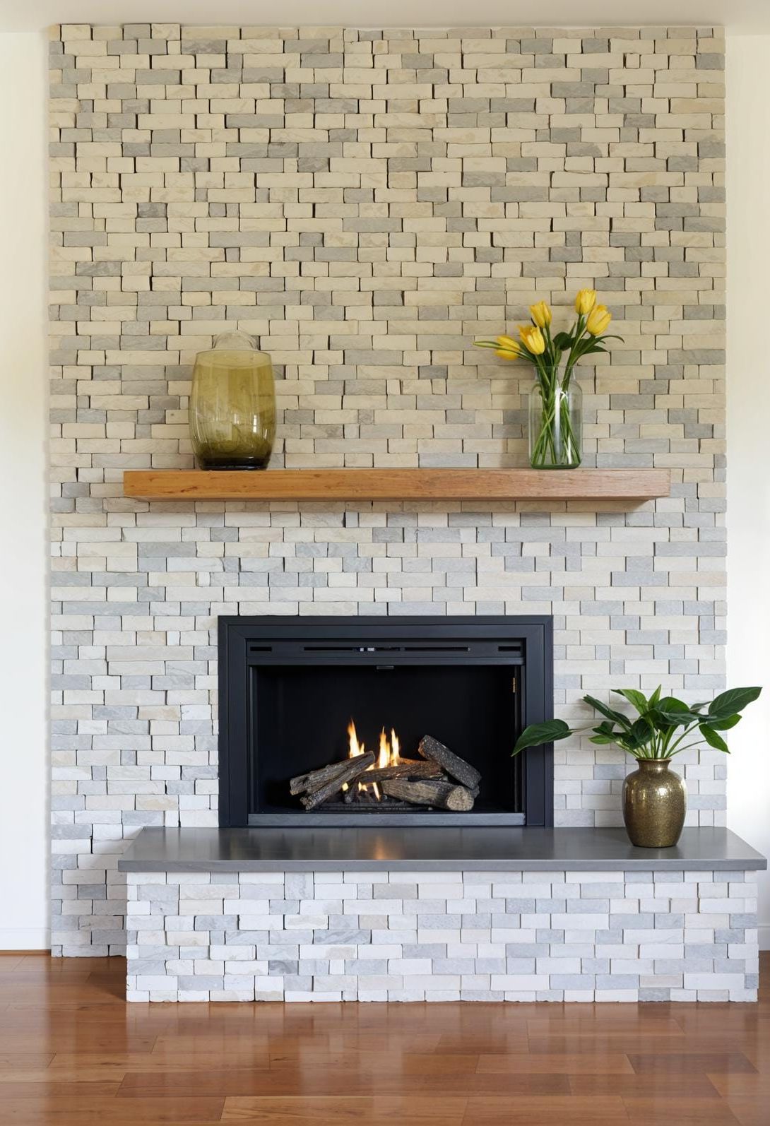 20. Gas insert fitted into original mid-century stone surround - photo 3