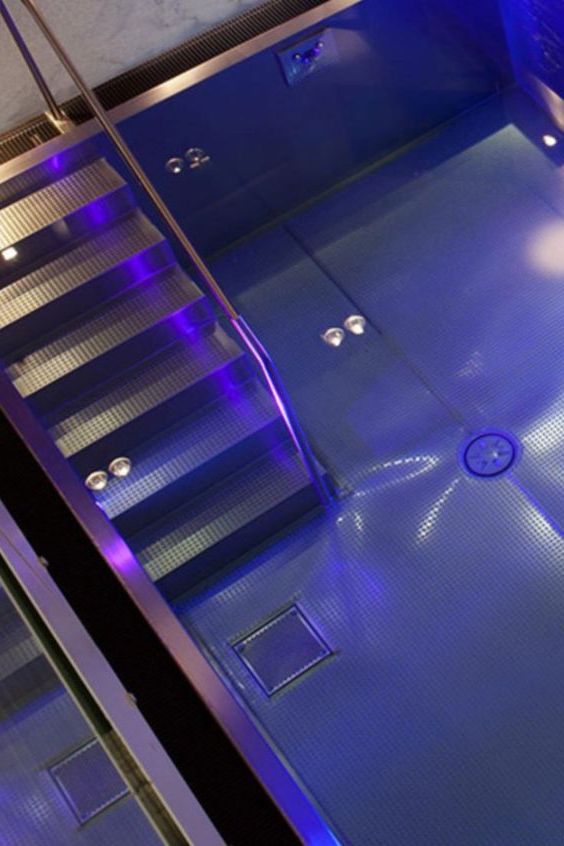 20 Stainless Steel Swimming Pool Designs to Adore - photo 18
