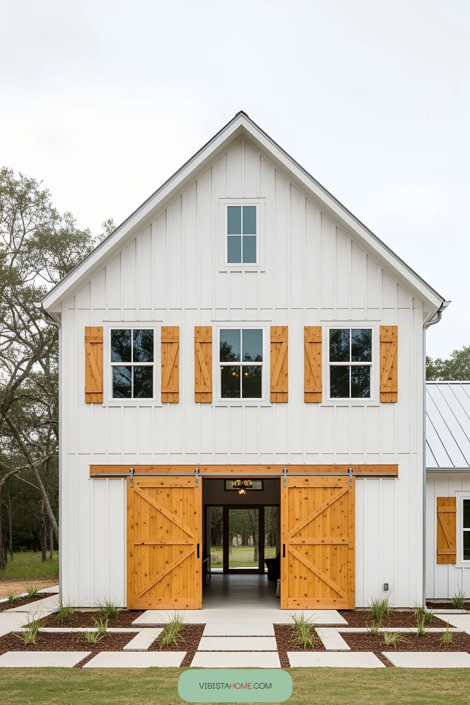 Winter Farmhouse Beauty in a Chilly Barnyard