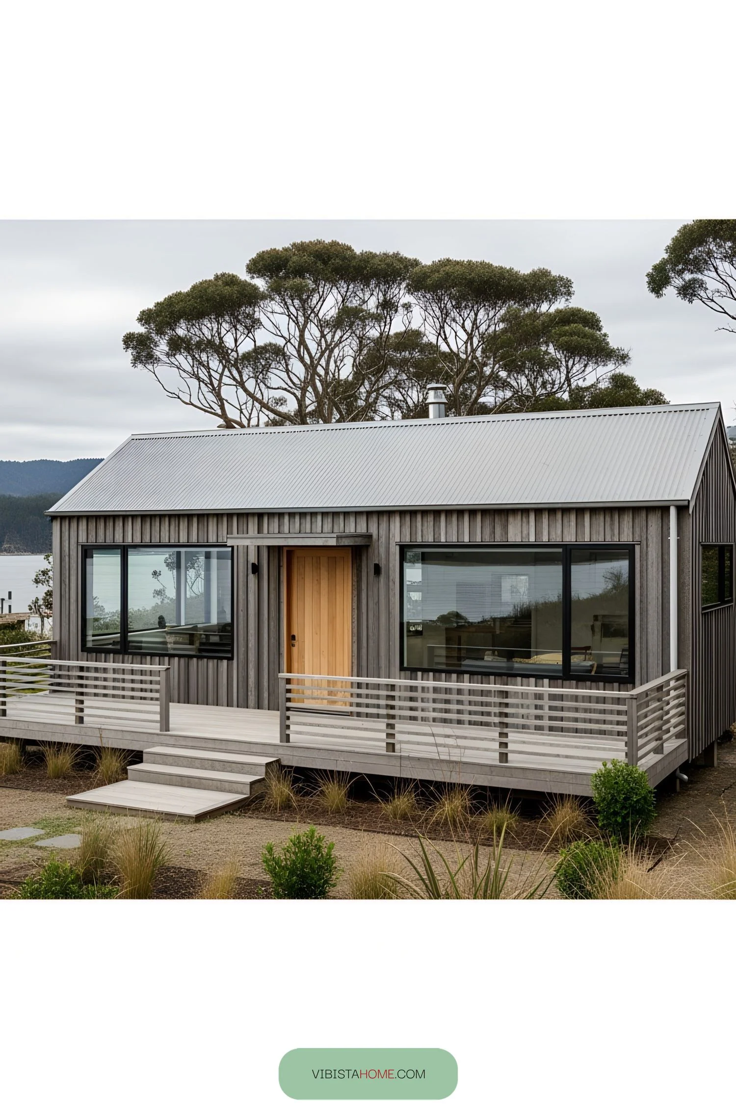 Seabreeze Cottage and Its Sunny Charm