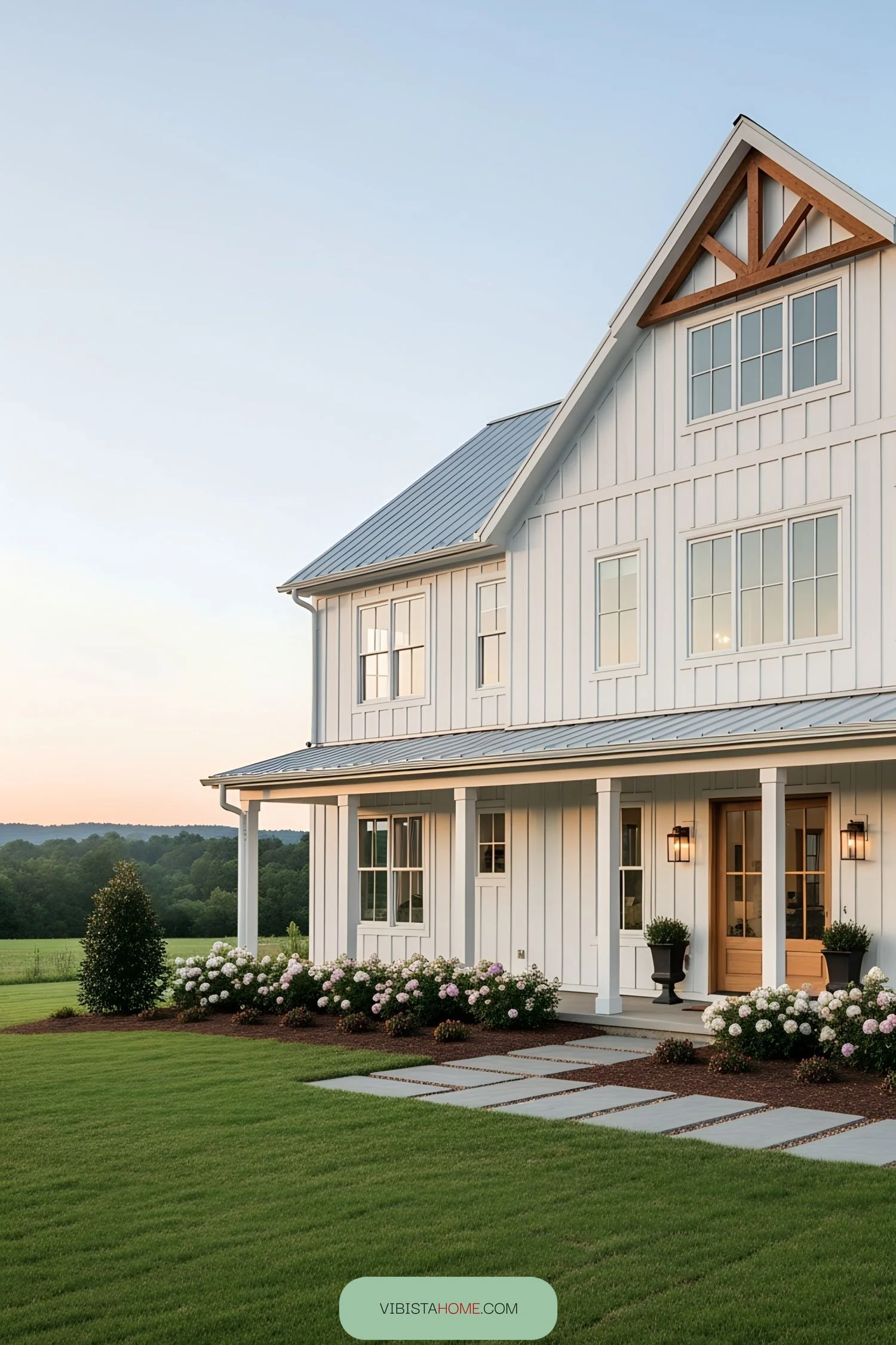 Bright and Elegant White Barn Design