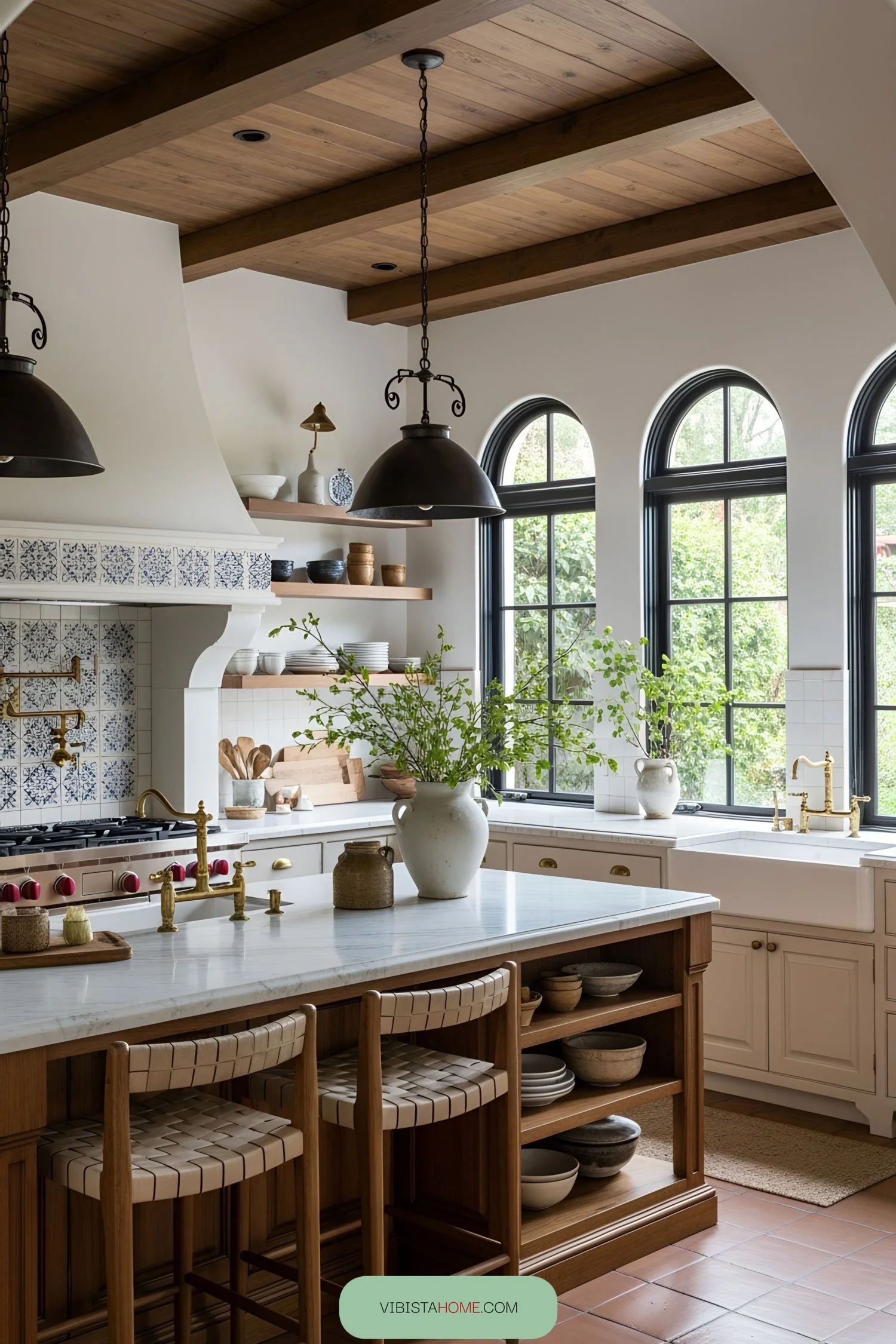 Spain's Architecture Rediscovered in Detail
