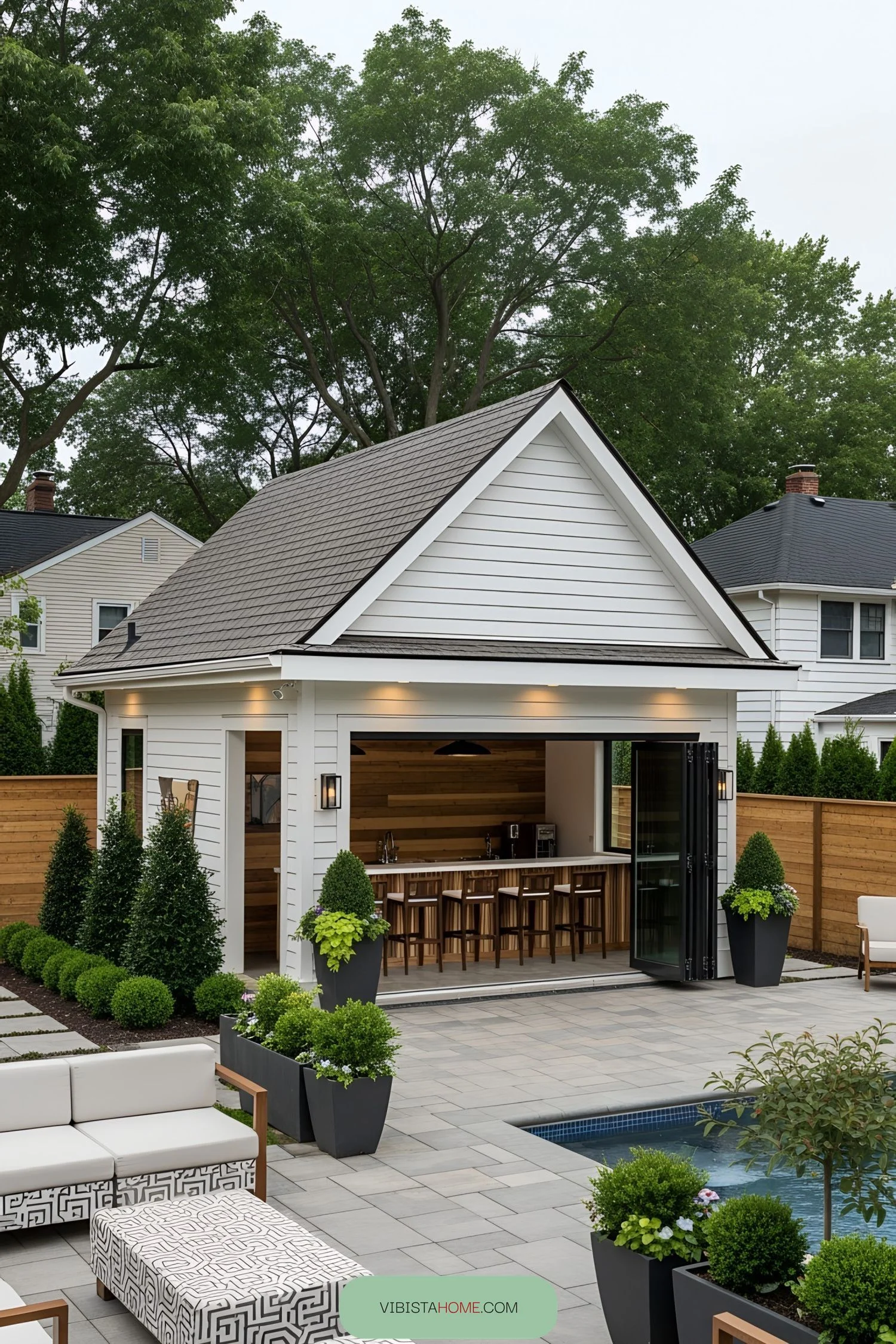 Cozy Cottage-Style Charm Near the Pool