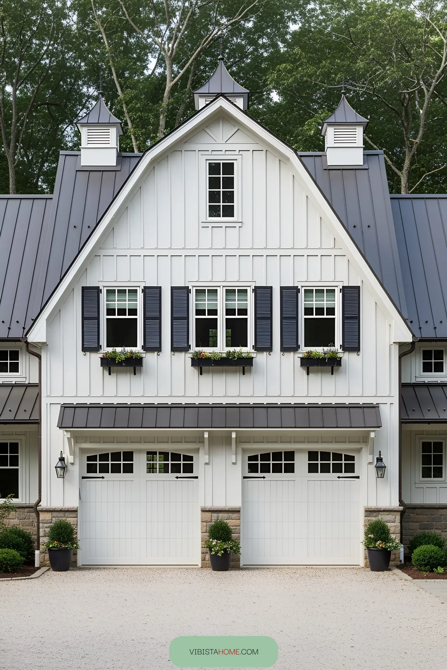 Barnhouse with Twin Carriage Doors
